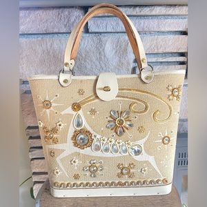 Pretty Enid Collins Purse